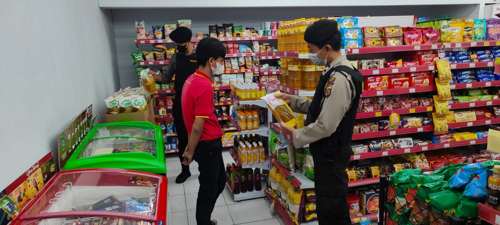 podiumnews.com-Sampai Malam Cek Stok Minyak Goreng